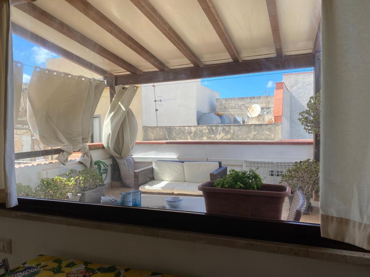 Mansarda Con Terrazzo Lägenhet Trapani Exteriör bild