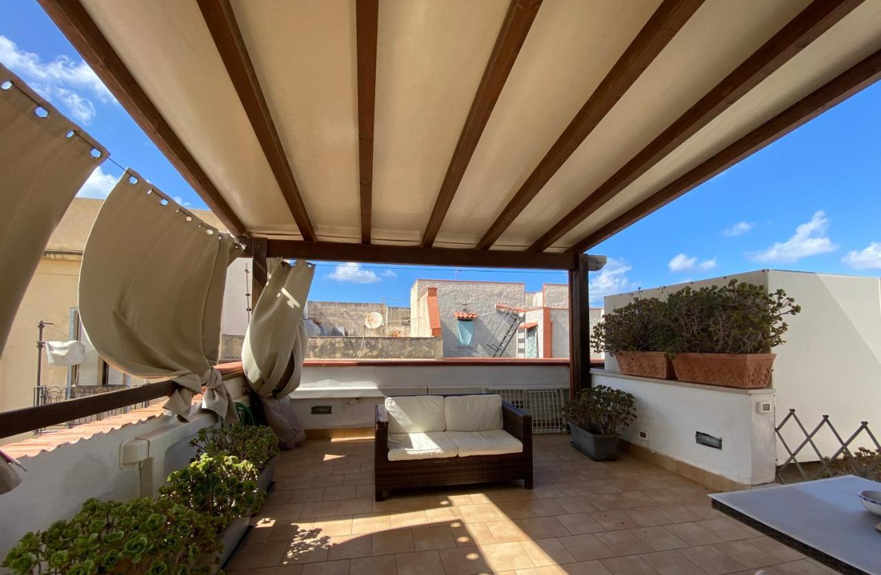 Mansarda Con Terrazzo Lägenhet Trapani Exteriör bild