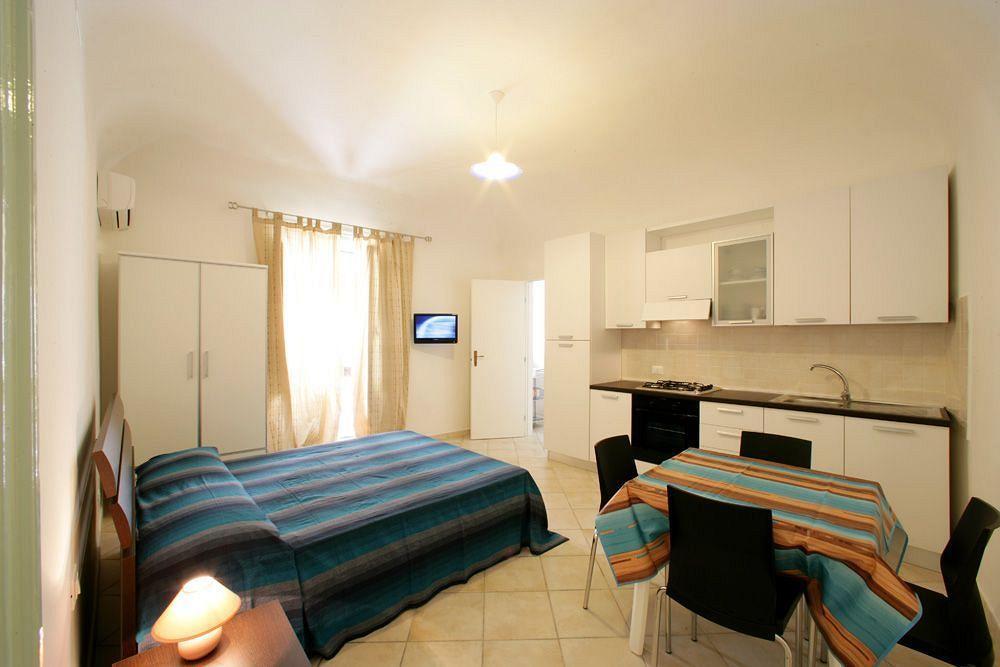 Mansarda Con Terrazzo Lägenhet Trapani Exteriör bild