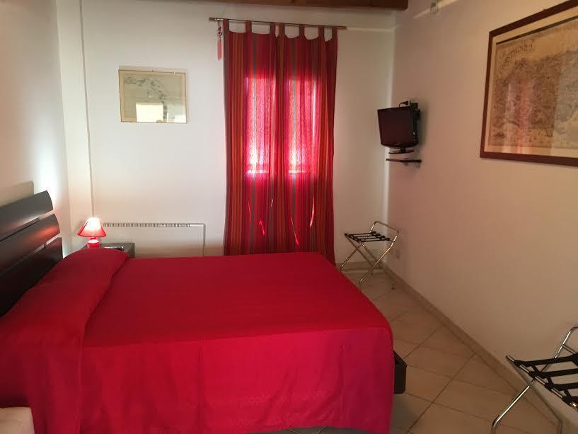Mansarda Con Terrazzo Lägenhet Trapani Exteriör bild