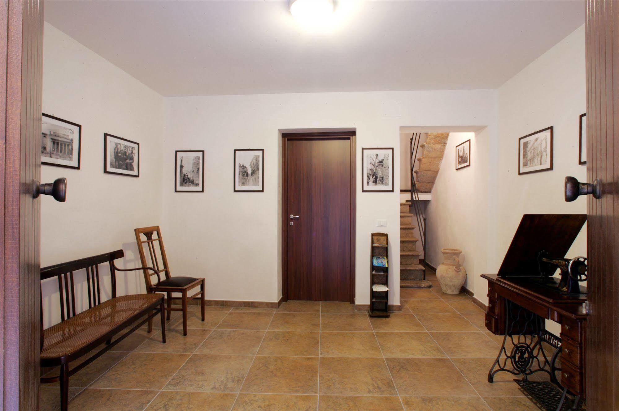 Mansarda Con Terrazzo Lägenhet Trapani Exteriör bild